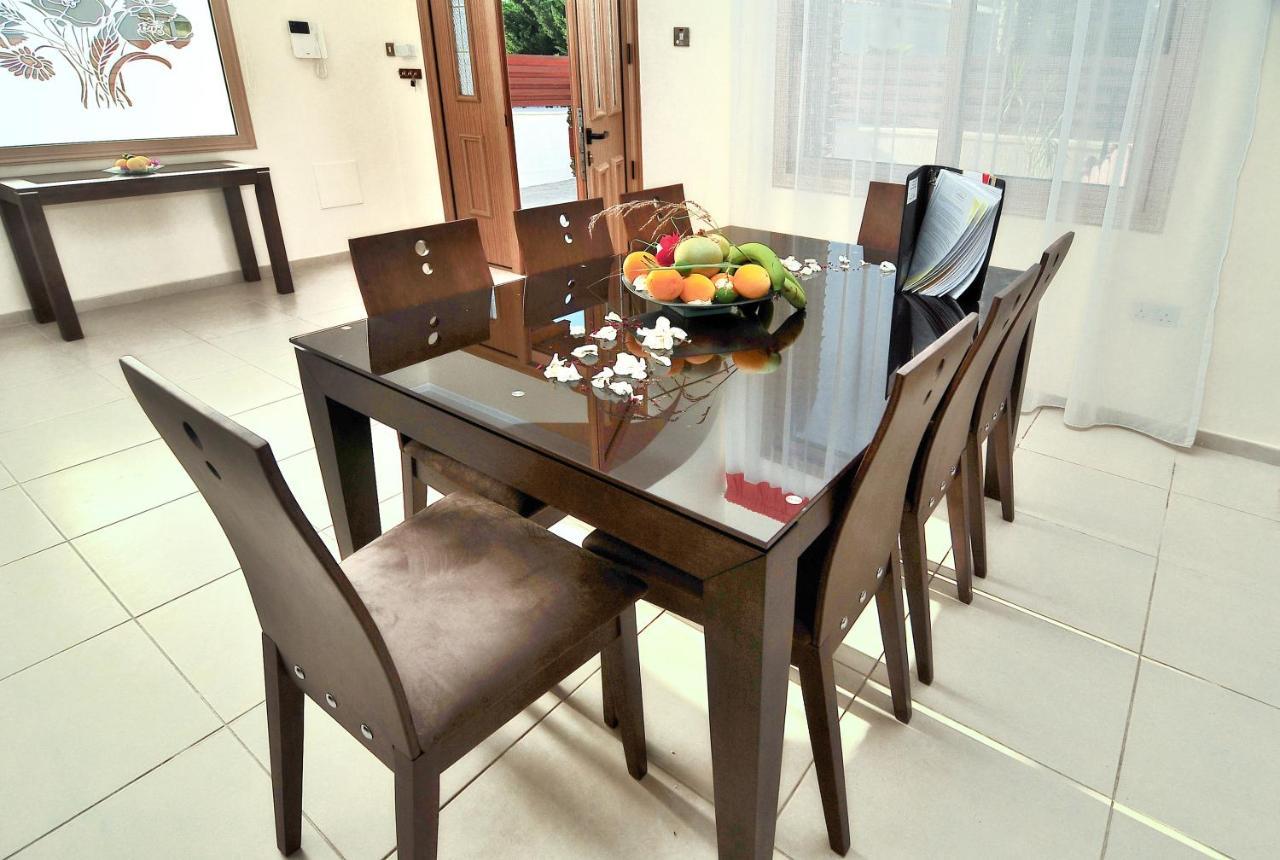 Chronas By Prestige Bookings คอรัลเบย์ ภายนอก รูปภาพ