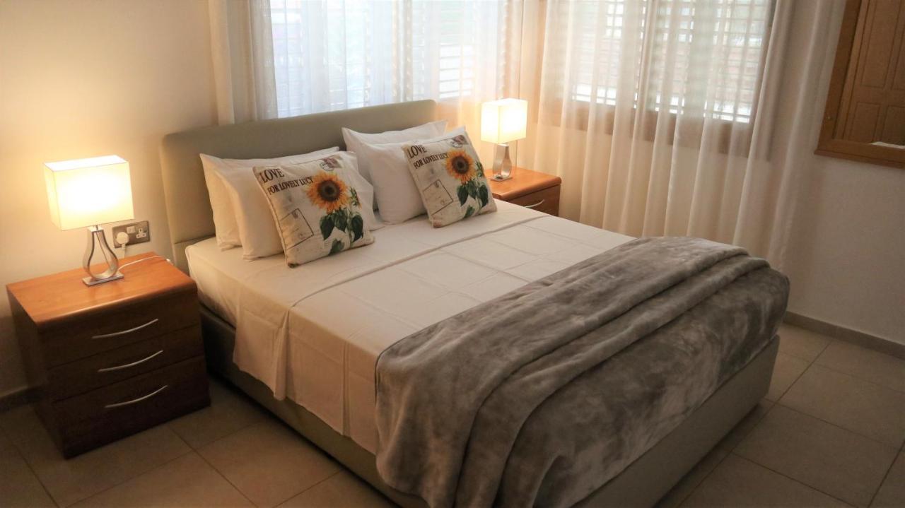 Chronas By Prestige Bookings คอรัลเบย์ ภายนอก รูปภาพ